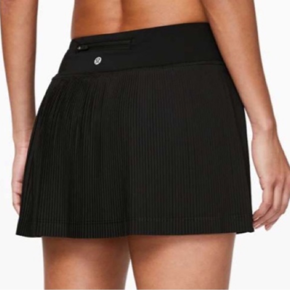 Lululemon Pleat to Street Skirt/Skort 8